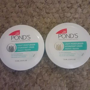 Pond's Hydrating Light Moisturizer